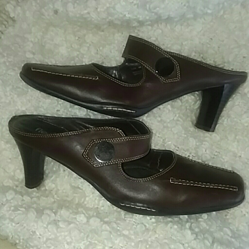 Flexation Aerosoles Size 8.5 Slip on heels